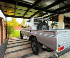 Alquiler de Toyta Land Cruiser 4.2