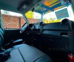 Alquiler de Toyta Land Cruiser 4.2