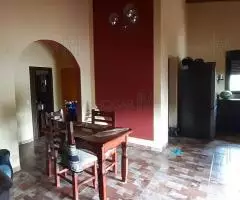 Casa de 100 m2 entre las ciudades de Atyrá y Caacupé (Cordillera)  terreno 0,4 ha - 7