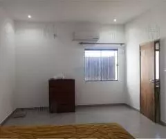 2 casas de 200 m2 en un terreno de 585 m2 en Mariano Roque Alonso - 8