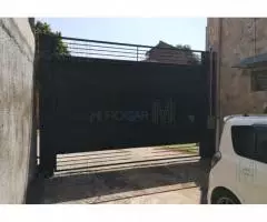 Tres pisos casa de 320 m2 en Mariano Roque Alonso