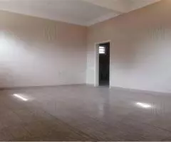 Tres pisos casa de 320 m2 en Mariano Roque Alonso - 8