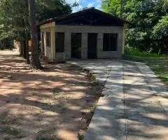 Amplia casa con piscina en Caacupé en un terreno de 0,5 Ha - 9