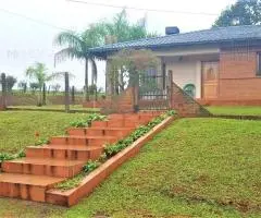 Casa 365 m2 en Bella Vista (Itapúa) terreno 0,37 Ha