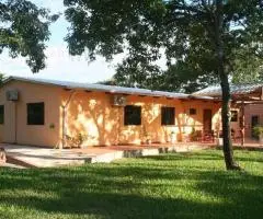 Casa 280 m2 + 180m2 en la ciudad de Atyrá (Cordillera) terreno 0,56 ha - 1