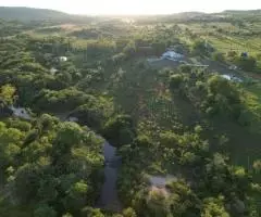 Finca de 20 hectáreas de terreno con casa en Caacupé (Cordillera)