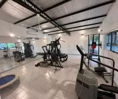 Complejo de casas de 500 m2 en un terreno de 1,2 ha en Caacupé (Cordillera) - 12