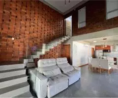 Casa de 360 m2 en Atyrá (Cordillera)