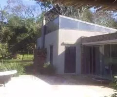 Dos casas en un terreno de 3.3 hectáreas en Altos (Cordillera)