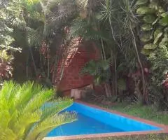 En venta hermosa casa de 5 dormitorios / Garage para 2 vehículos - 8