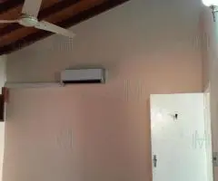 Venta de Hermosa casa 7 ambientes c/ Estacionamiento p/ 3 vehículos - 7