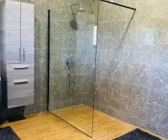 Vendo residencia con 5 hectareas de campo Hohenau
