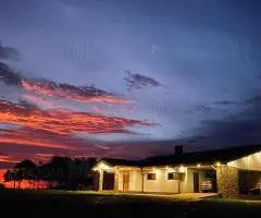 Vendo residencia con 5 hectareas de campo Hohenau - 11