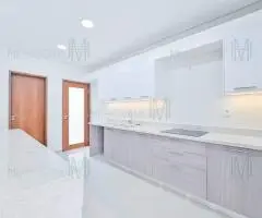 Casa-residencia en 780 m2 en Barrio Parque de Yacht (Lambare) - 11