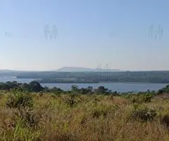 Casa de 100 m2 en un terreno de 10,5 hectáreas a 8 km de Cambyretá (Itapúa)