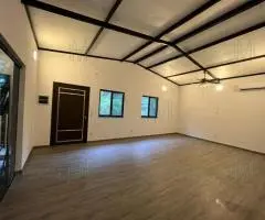 Casa de 90 m2 en un terreno de 1000 m2 en Atyrá (Cordillera) en venta.