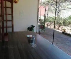 Casa amueblada de 3 habitaciones en un terreno de 1258 m2 en Caacupé (Cordillera)