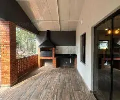 Casa de 144 m2 en terreno de 490 m2 en Areguá (Central)