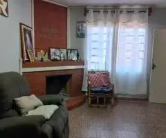 Casa de 307 m2 en un terreno de 1827 m2 en Trinidad (Itapúa)