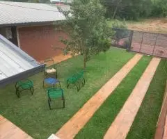Casa con tienda de 180 m2 en terreno de 360 m2 en Obligado (Itapúa)