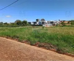 Terreno en esquina, ubicado a solo 500 metros de la Universidad Nacional de Itapúa (UNI).