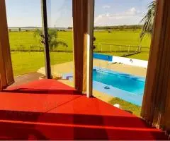 Residencia ubicada en Carmen del Paraná.