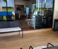 Residencia ubicada en Carmen del Paraná.