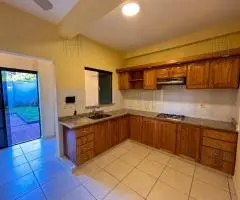 Dúplex en el Barrio San Roque - Encarnación, a metros de la Avda. Irrazábal.