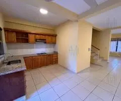 Dúplex en el Barrio San Roque - Encarnación, a metros de la Avda. Irrazábal.