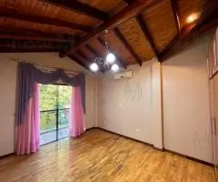 Residencia ubicada a pocos pasos de la Ruta  N° 1. - 11