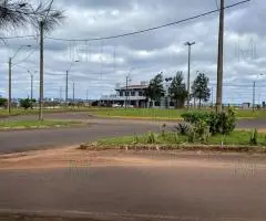 Terreno ubicado frente a la costanera del barrio Mboi Ka’e.