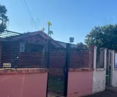 Dos casas ubicadas en el Barrio San Isidro de Encarnación. - 8