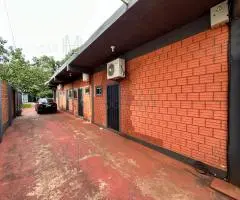 Amplia propiedad ideal para inversión!! - 10