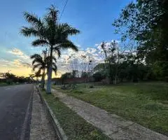 Terreno ubicado frente a la Costanera del barrio Santa María - Encarnación. - 7