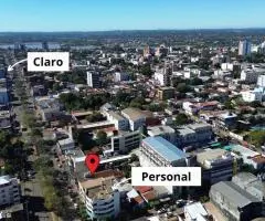 Propiedad ubicada sobre la Avda. Caballero, en pleno corazón de la ciudad de Encarnación.