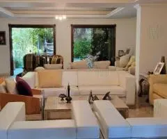 Vendo Casa en esquina - Nazareth, Asunción